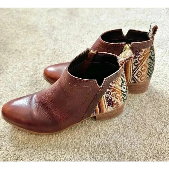Inkkas Brown Leather Peruvian Bootie w/Artsy Design Small Heel Sz 8 - Picture 2 of 8